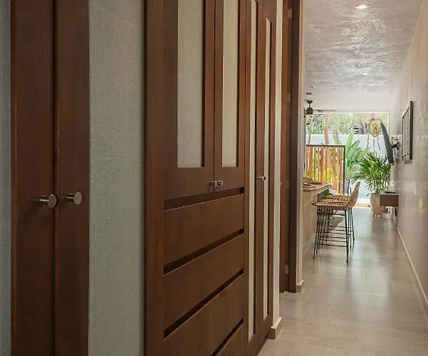 Premium With Direct Pool Access Near Calle 7